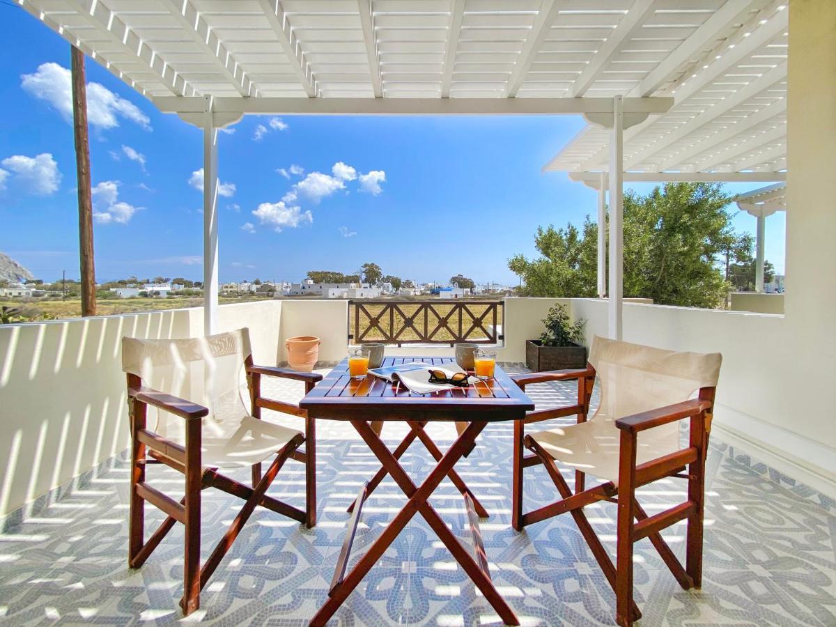 Almyra Villa Perissa  Exterior photo